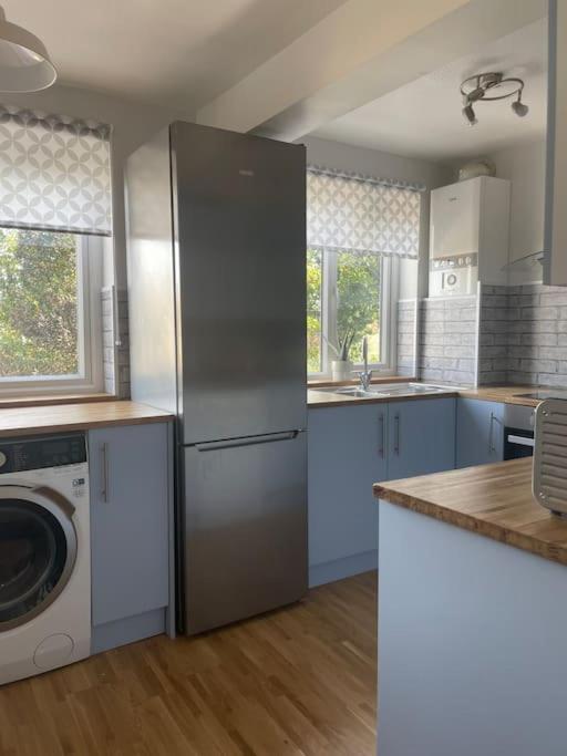 Stylish & Spacious 2 Storey, 3 Bed Apartment Gravesend Exteriör bild