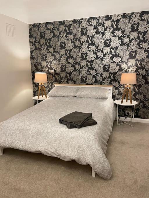 Stylish & Spacious 2 Storey, 3 Bed Apartment Gravesend Exteriör bild