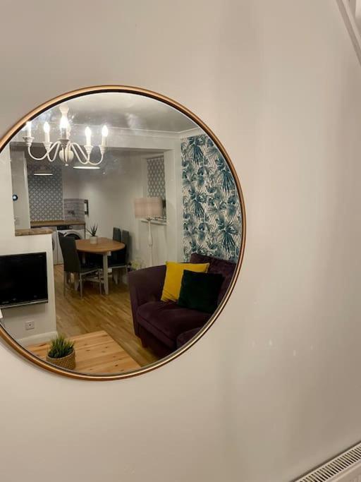 Stylish & Spacious 2 Storey, 3 Bed Apartment Gravesend Exteriör bild